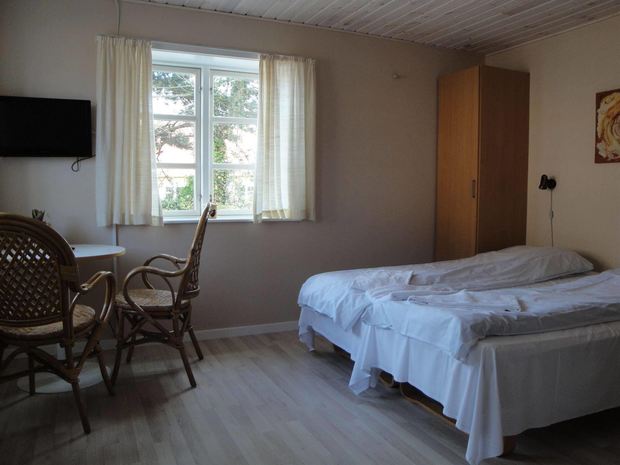 Hotel Kysten Hasle Exterior foto